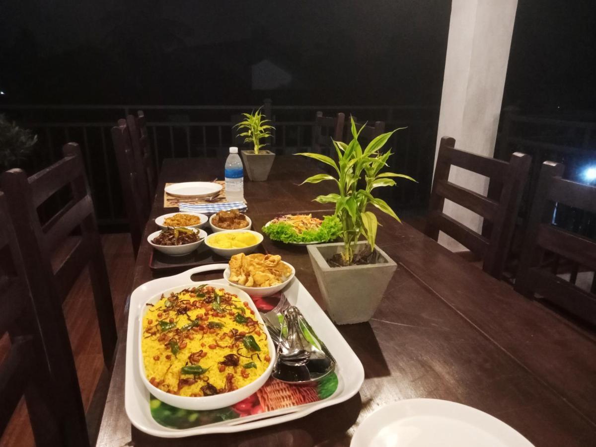 Ayubowan Homestay Katunayaka Buitenkant foto