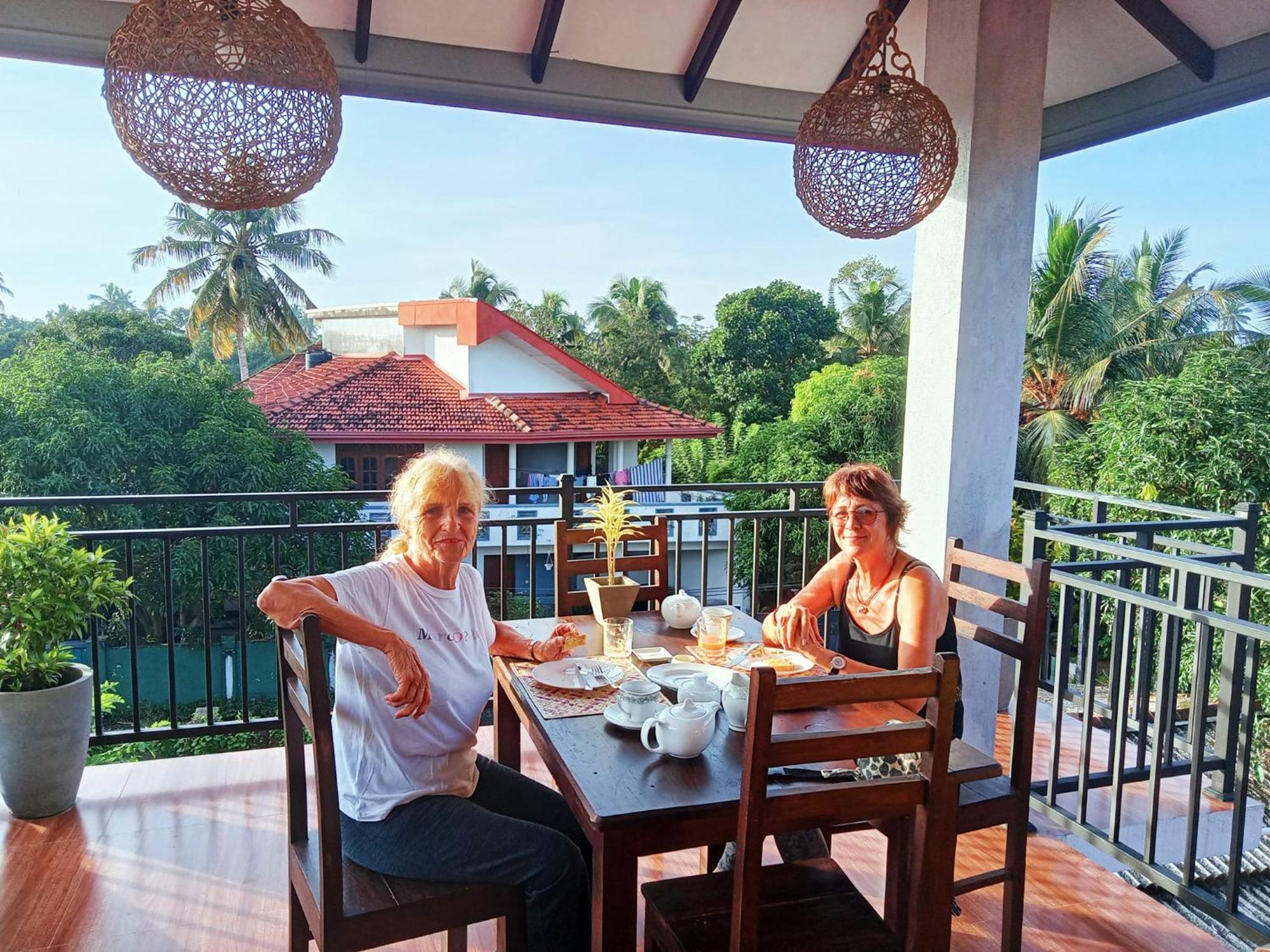 Ayubowan Homestay Katunayaka Buitenkant foto