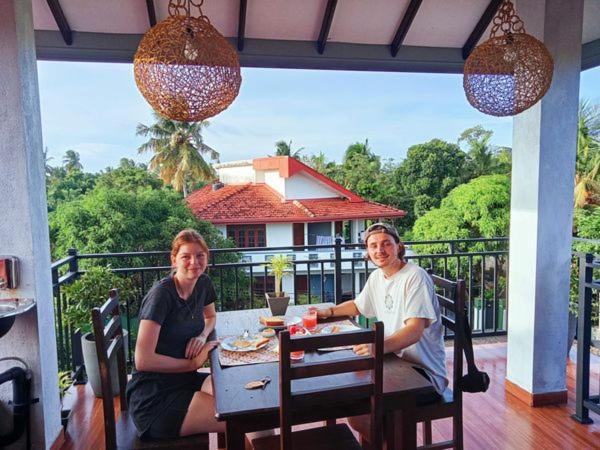 Ayubowan Homestay Katunayaka Buitenkant foto